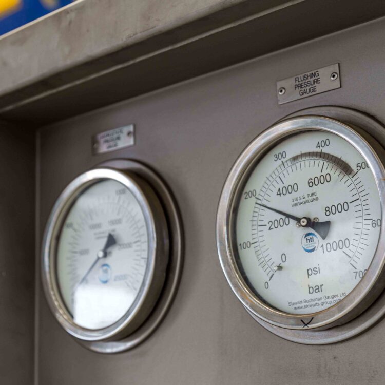 Integrated pressure testing to API 17D